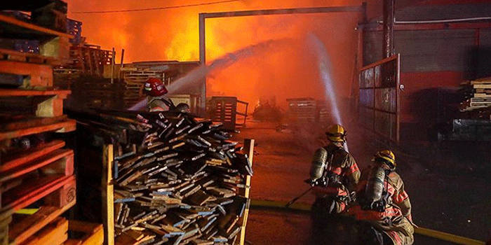 علل ایجاد آتش سوزی در انبار و کارخانجات