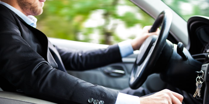 ۱۰ عادت بد رانندگی که باید کنار گذاشته شوند